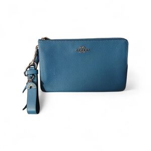 Coach Teal Double Zipper Leather Wristlet